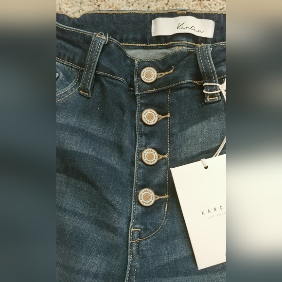 Holding You So Tight Womens distressed button fly cuff jeans NWT size 11/29 - Picture 6 of 12